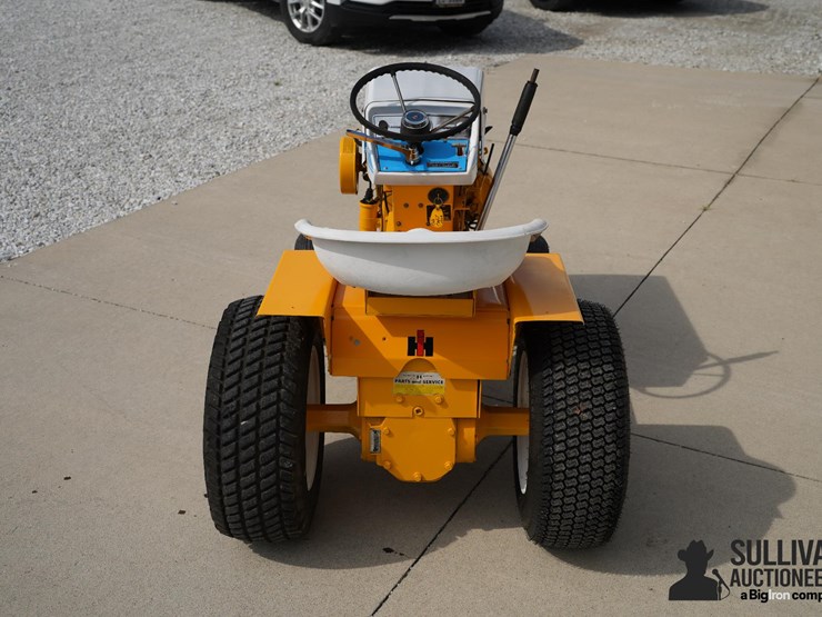 run-#120---international-cub-cadet-garden-tractor-image-6