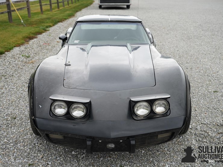run-#129---1977-chevrolet-corvette-coupe-image-2