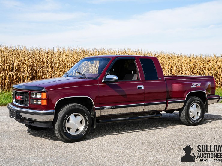 run-#139---1996-gmc-sierra-1500-4x4-stepside-pickup-image-1