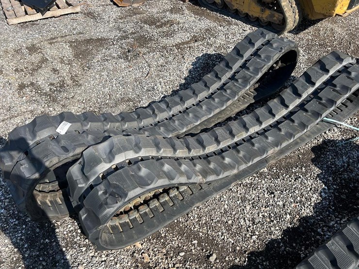 bridgestone-500x78x92fs-excavator-tracks-image-1