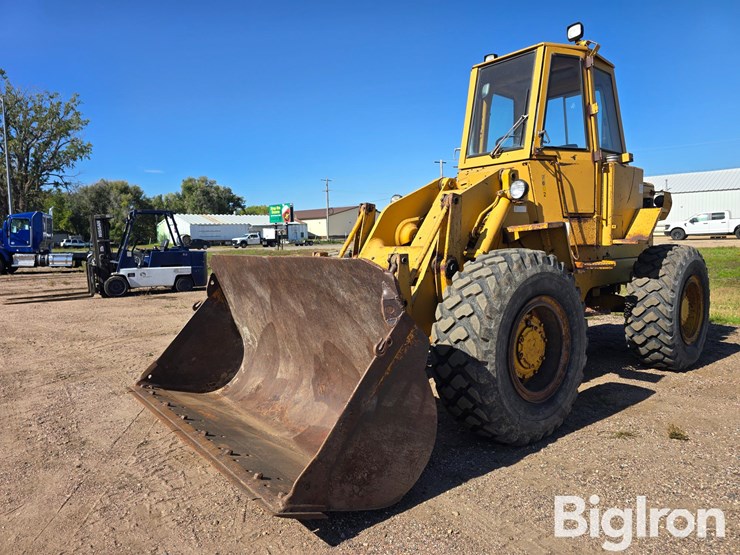 1974-caterpillar-930-wheel-loader-image-1