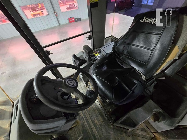 2012-caterpillar-cp56-image-17