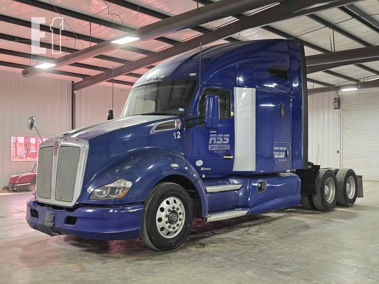 2016-kenworth-t680-image-1