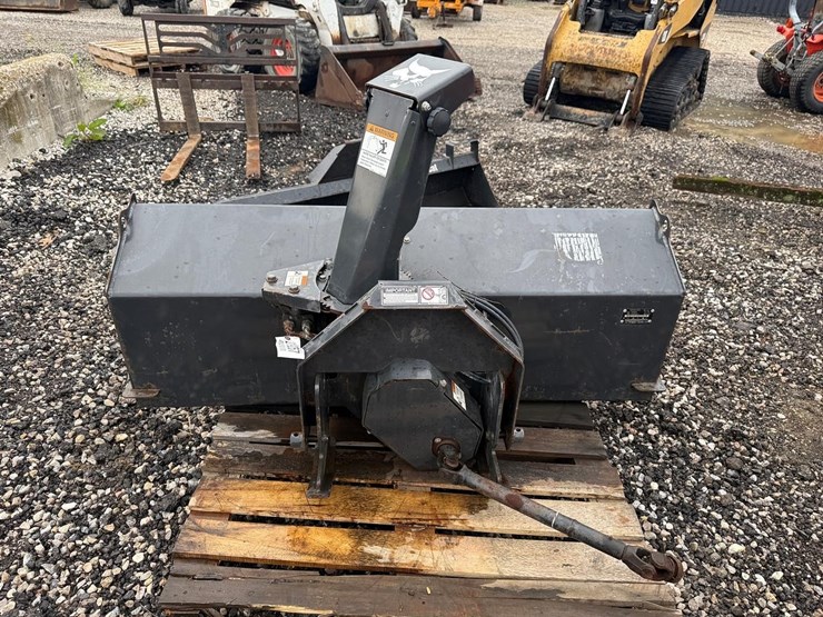 bobcat-62”-fb62-snowblower-image-3