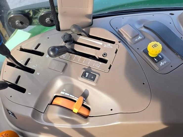 2019-john-deere-5100e-image-71