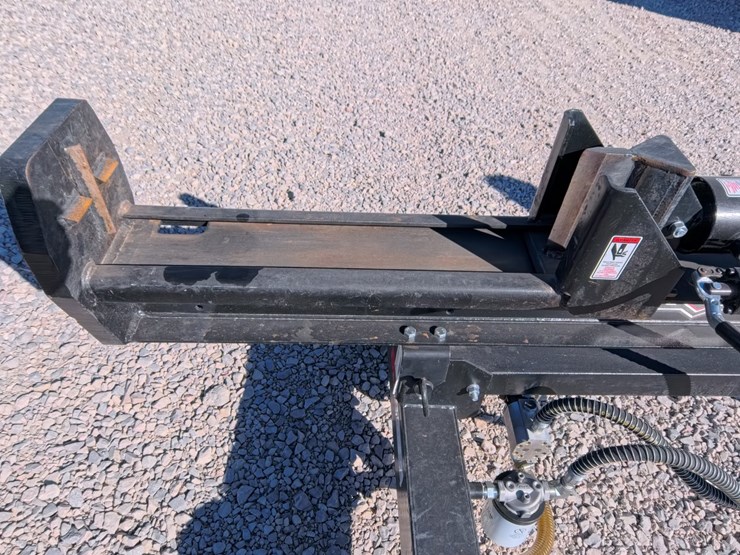 #2050-•-2021-black-diamond-25-ton-log-splitter-image-8