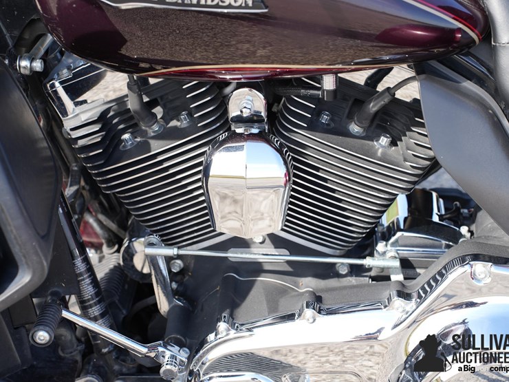 run-#102---2015-harley-davidson-trike-image-15