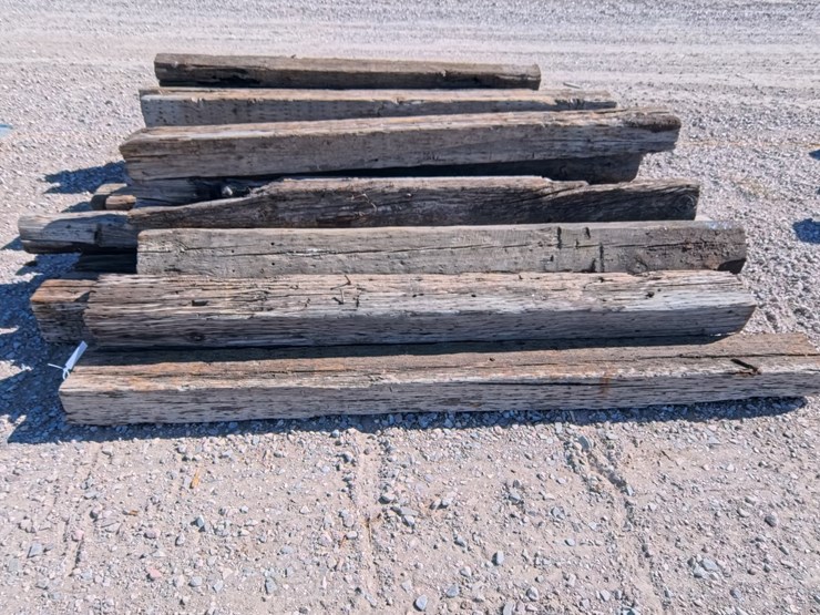 #2025-•-used-8ft-railroad-ties-(29-count)-image-3