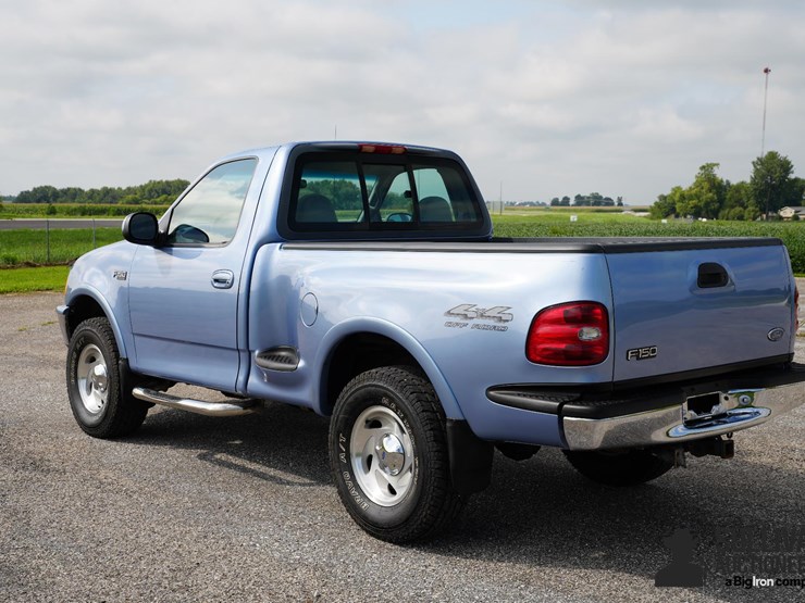run-#115---1997-ford-f-150-regular-cab-4x4-pickup-image-7