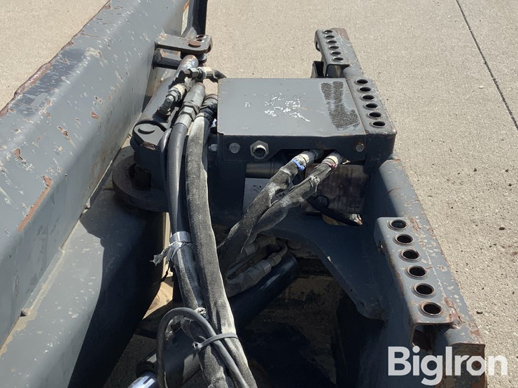 2008-bobcat-80"-6-way-skid-steer-dozer-blade-image-17