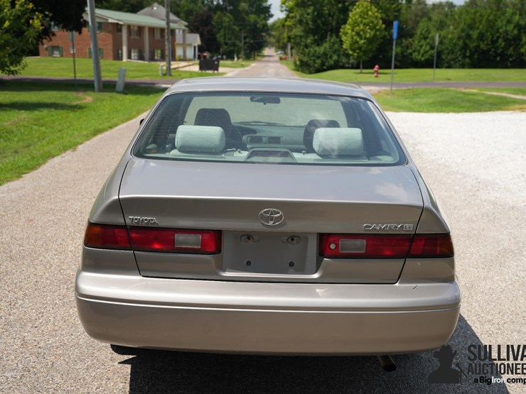 run-#167---1998-toyota-camry-clx-sedan-image-6