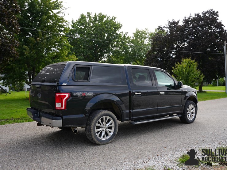 run-#44---2016-ford-f150-xlt-crew-cab-4x4-pickup-image-5