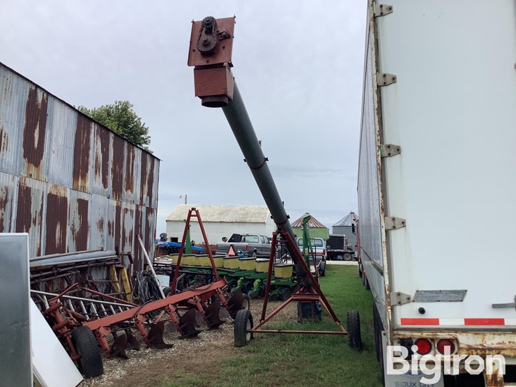 peck-electric-truck-auger-image-5