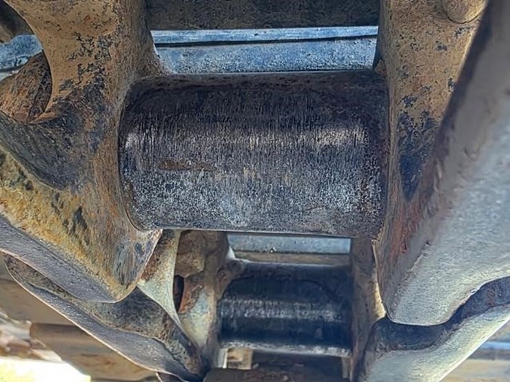 2015-deere-135g-image-39