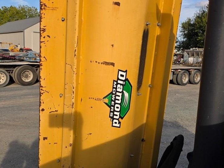 2019-john-deere-5100e-image-45