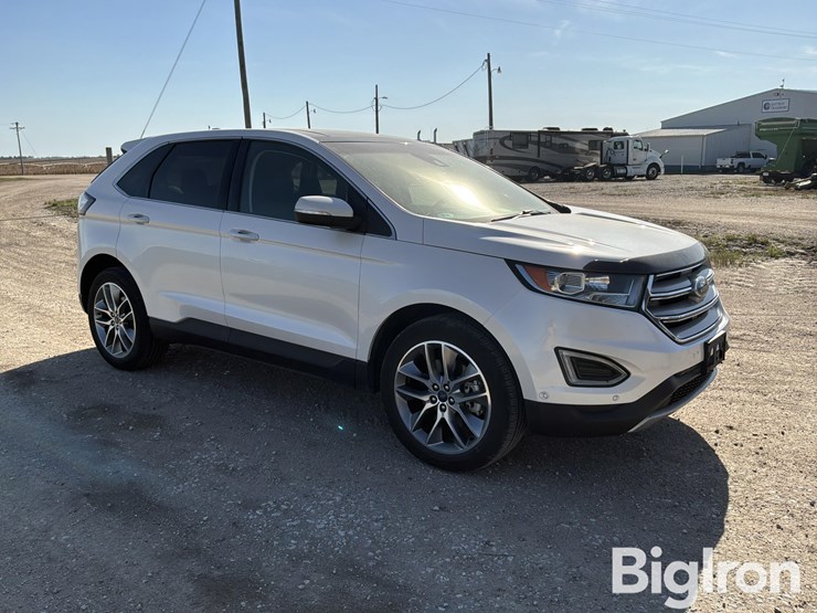 2017-ford-edge-titanium-awd-suv-image-3