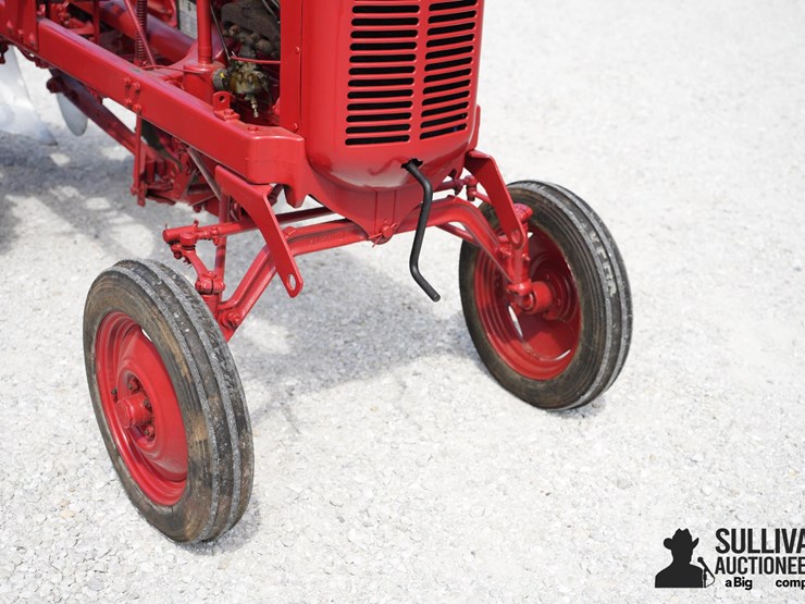 run-#119---1948-avery-v-2wd-tractor-image-9