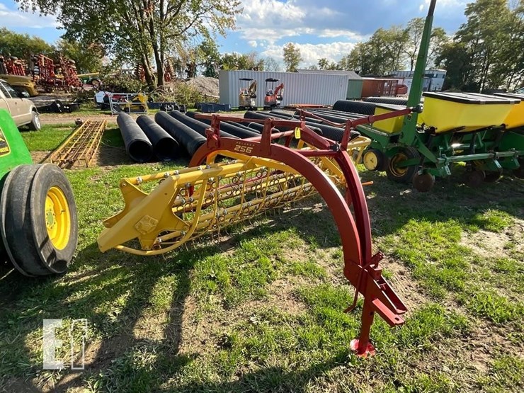 new-holland-rolabar-256-image-1