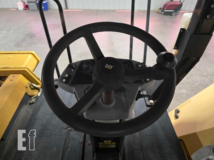 2009-caterpillar-cb64-image-18