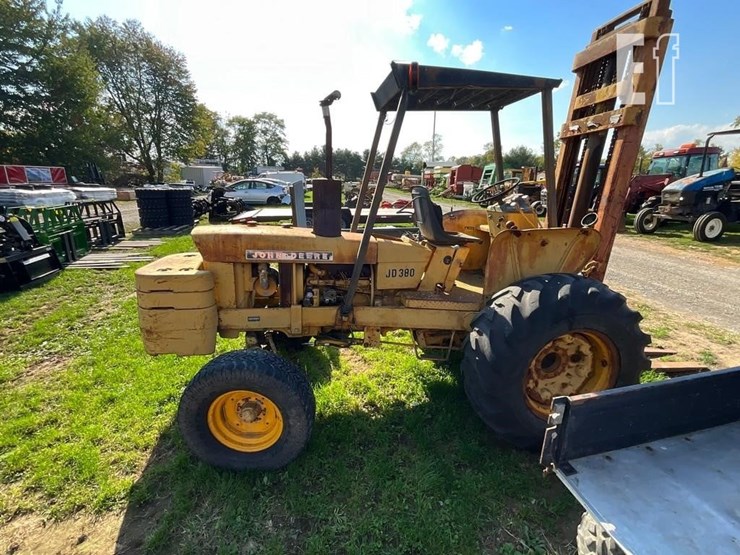 deere-380d-image-12