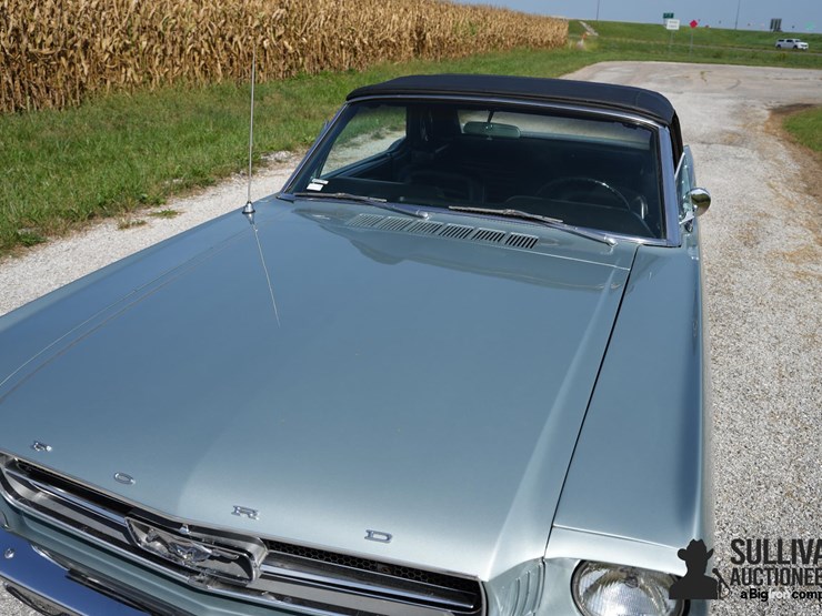 run-#65---1965-ford-mustang-convertible-image-19