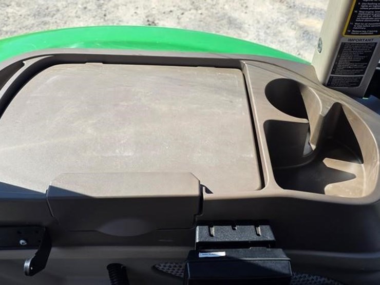 2019-john-deere-5100e-image-69