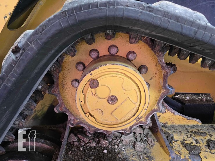 2018-caterpillar-299d2-image-31