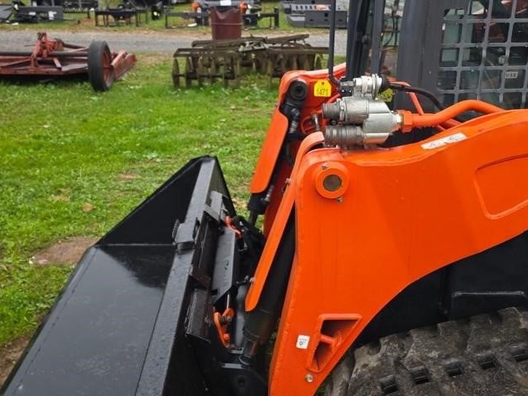 2017-kubota-svl95-2s-image-9