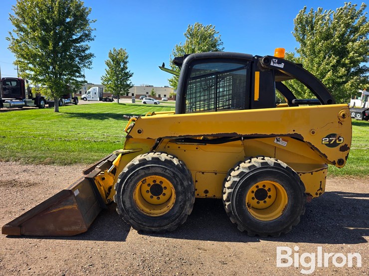 2000-john-deere-270-skid-steer-image-8