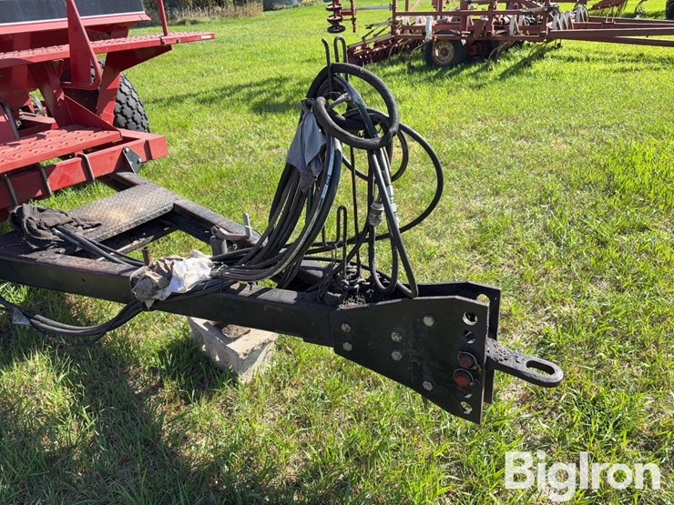 case-ih-8600-air-seeder-image-9