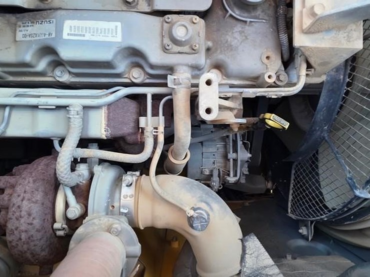 2015-deere-135g-image-61