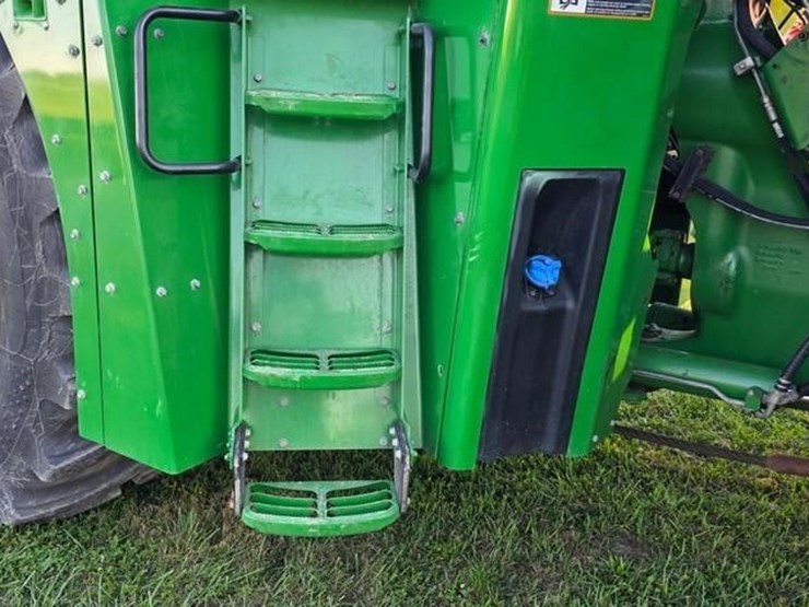 2019-john-deere-9520r-image-44