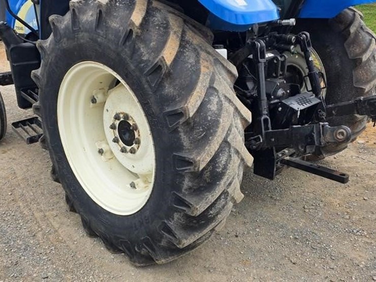 new-holland-t5040-image-24