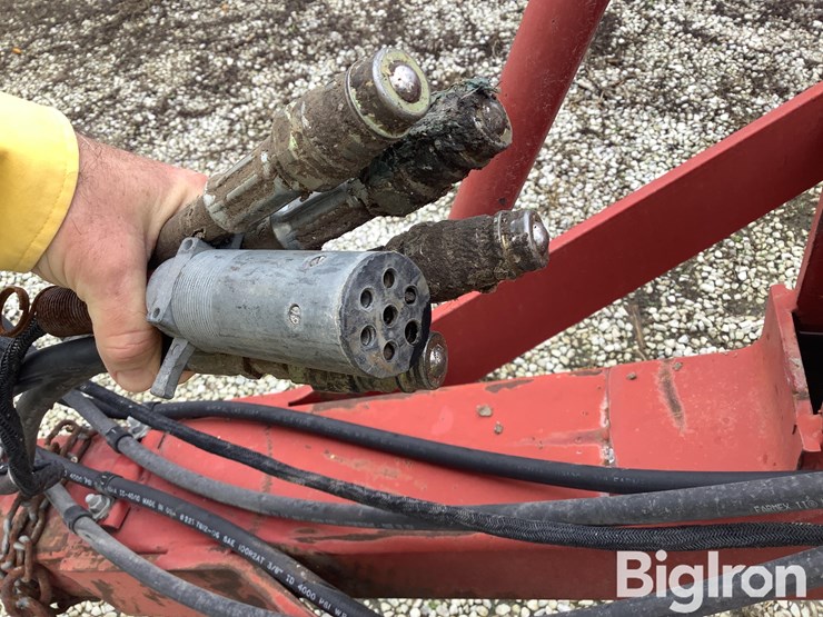case-ih-4300-field-cultivator-image-10