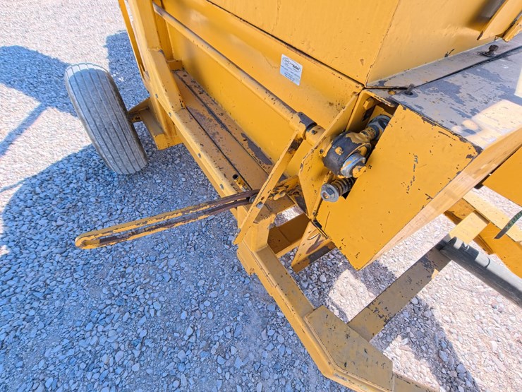 #1025-•-2006-henke-buffalo-1254-roller-mill-image-38