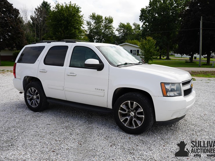 run-#45---2013-chevrolet-tahoe-k1500-4x4-image-3
