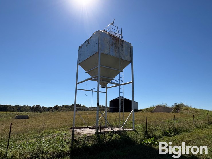 overhead-feed-bin-image-7