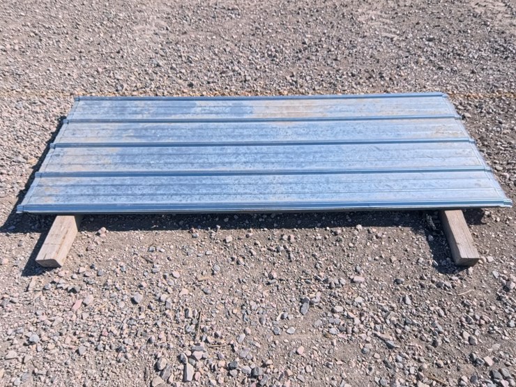 #2022-•-3'-x-8'-unused-metal-galvanized-panels-(20-count)-image-5
