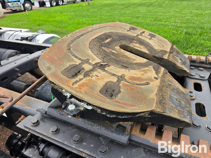 2012-freightliner-m2-112-t/a-truck-tractor-image-18