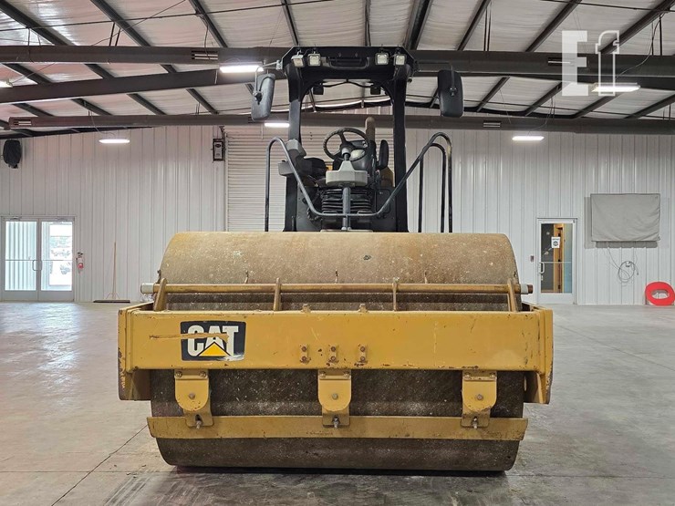 2016-caterpillar-cs56b-image-7