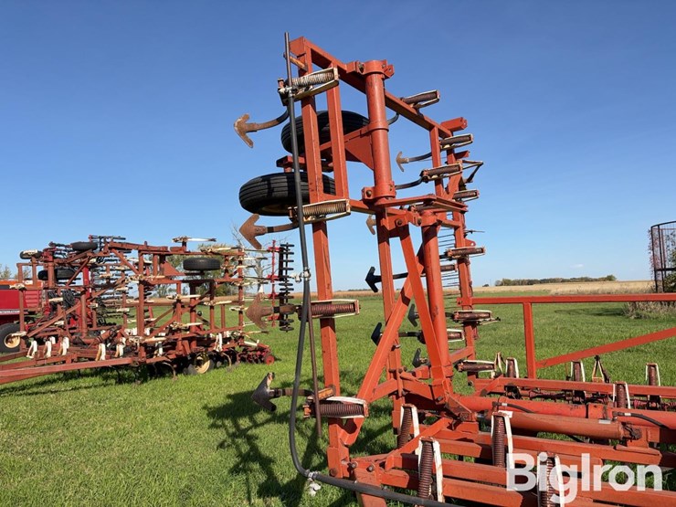 wil-rich-32’-field-cultivator-image-17