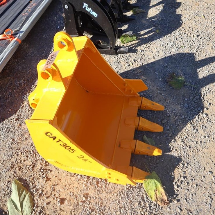 CATERPILLAR 305