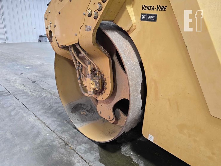 2009-caterpillar-cb54-image-16