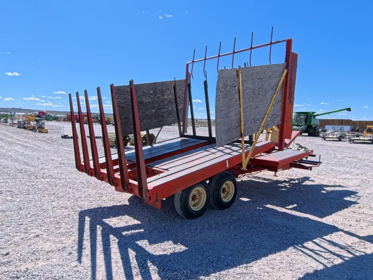 #1029-•-new-holland-1033-small-square-bale-stacker-image-6