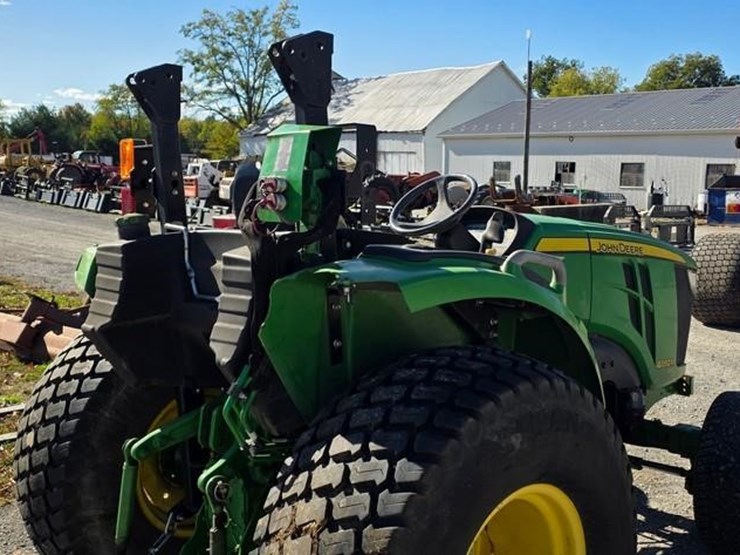 john-deere-4052m-image-13