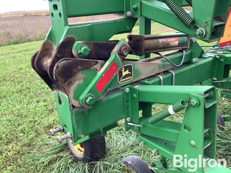 john-deere-875-8r38-rear-mount-cultivator-image-13
