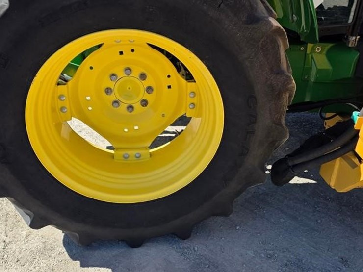 2019-john-deere-5100e-image-16