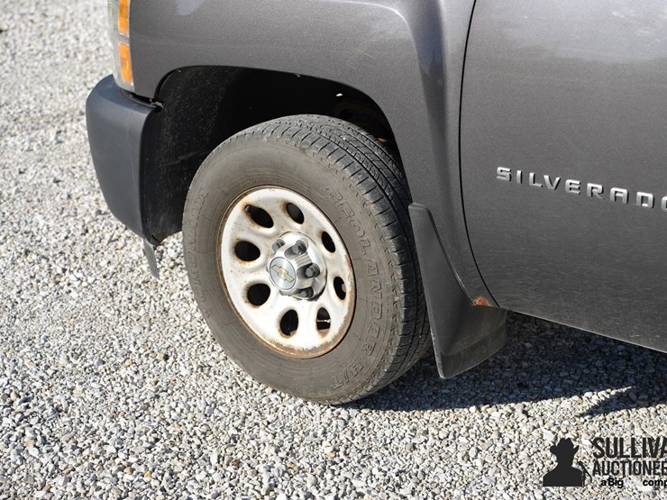 run-#6---2011-chevrolet-silverado-extended-cab-2wd-pickup-image-13