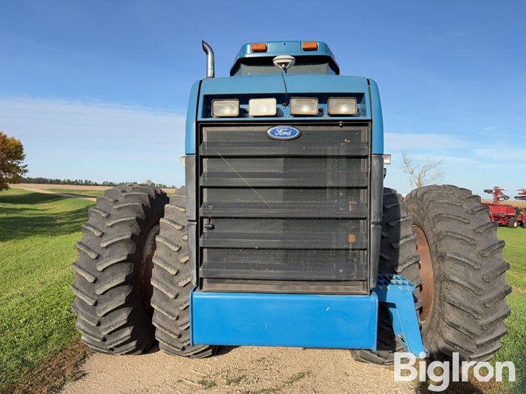 ford-versatile-9280-4wd-tractor-image-11