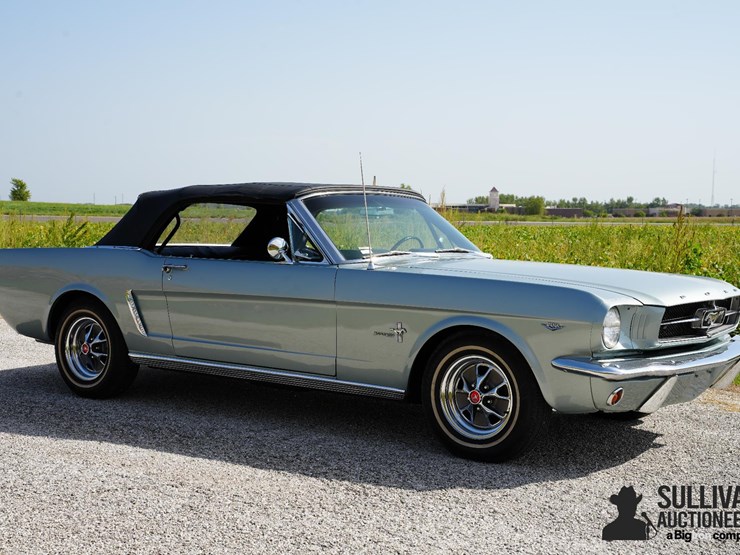 run-#65---1965-ford-mustang-convertible-image-3
